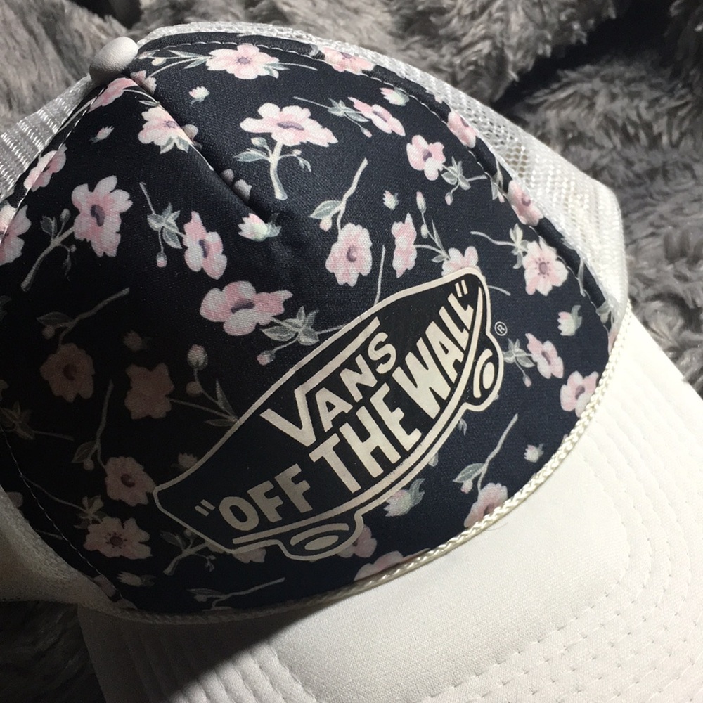 FLORAL VANS HAT
